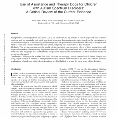 Chiens d' assistance pour les enfants souffrant d'autisme